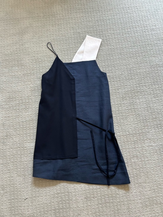 Jacquemus Dresses & Skirts - Jacquemus Asymmetric Colorblock Slip Dress in Navy, Black & White